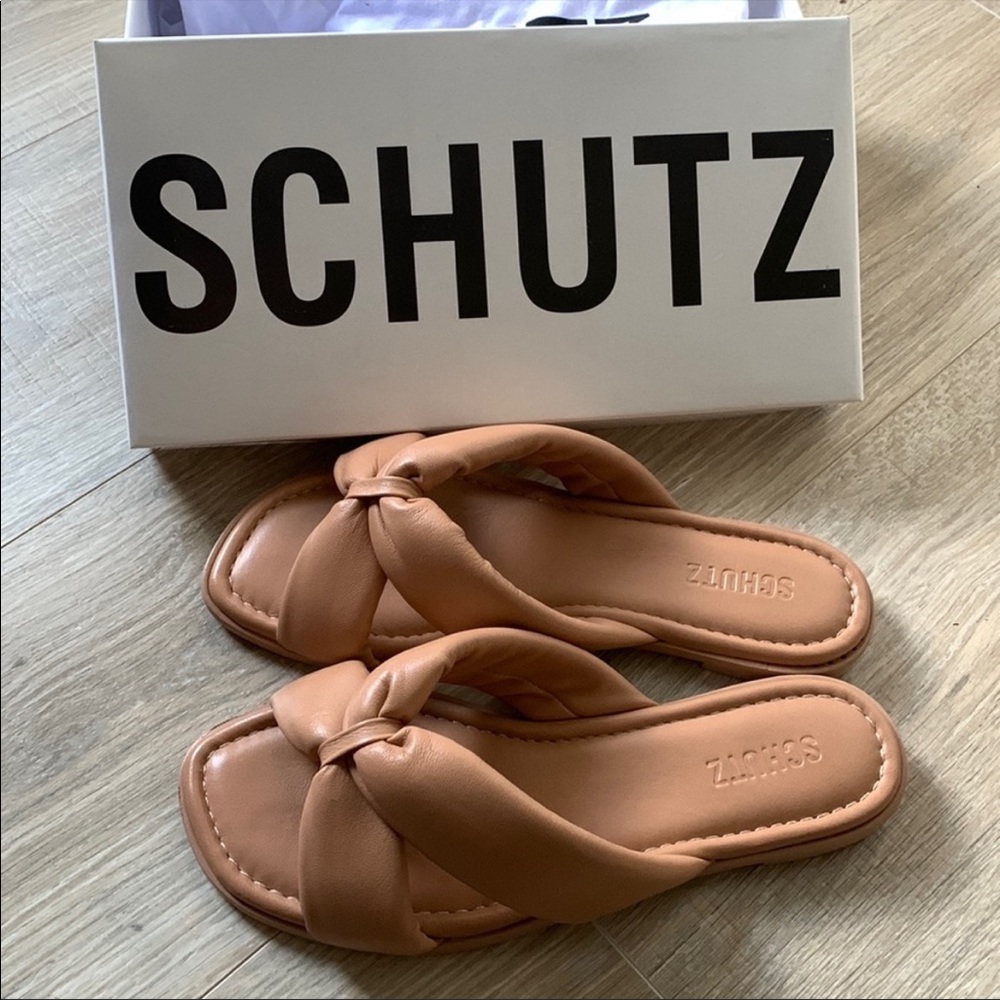 NIB Schutz Leather Slide Sandals Fairy Puffer Honey Beige Nude Flat 9 SOLD OUT!